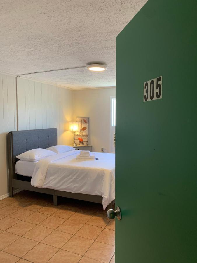Hotel Indy Indianapolis Buitenkant foto
